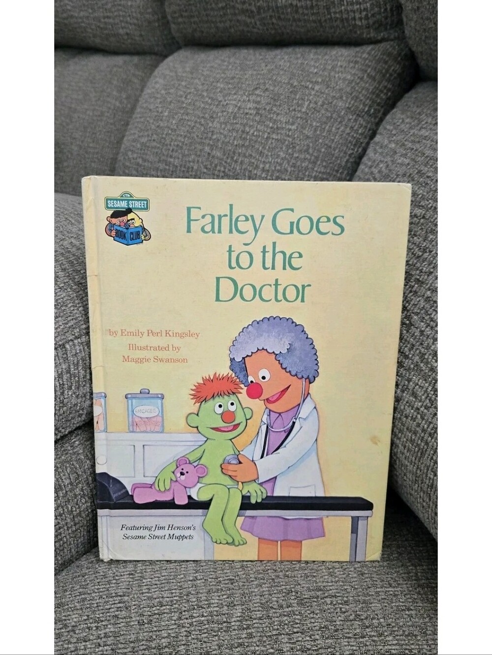 Farley Goes to the Doctor 1980 Sesame Street Book Club